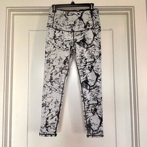 Dragon Fit Womens Black & White Tie Dye Cropped Capri Athletic Leggings Size L